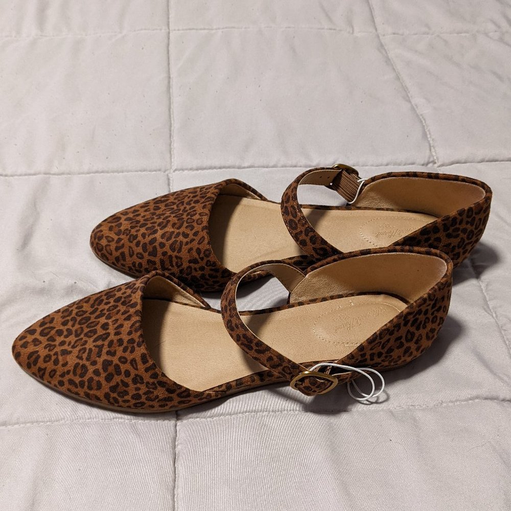 Leopard Flats with Clasp